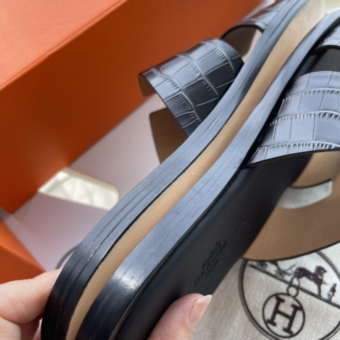 Herme* Sandal56